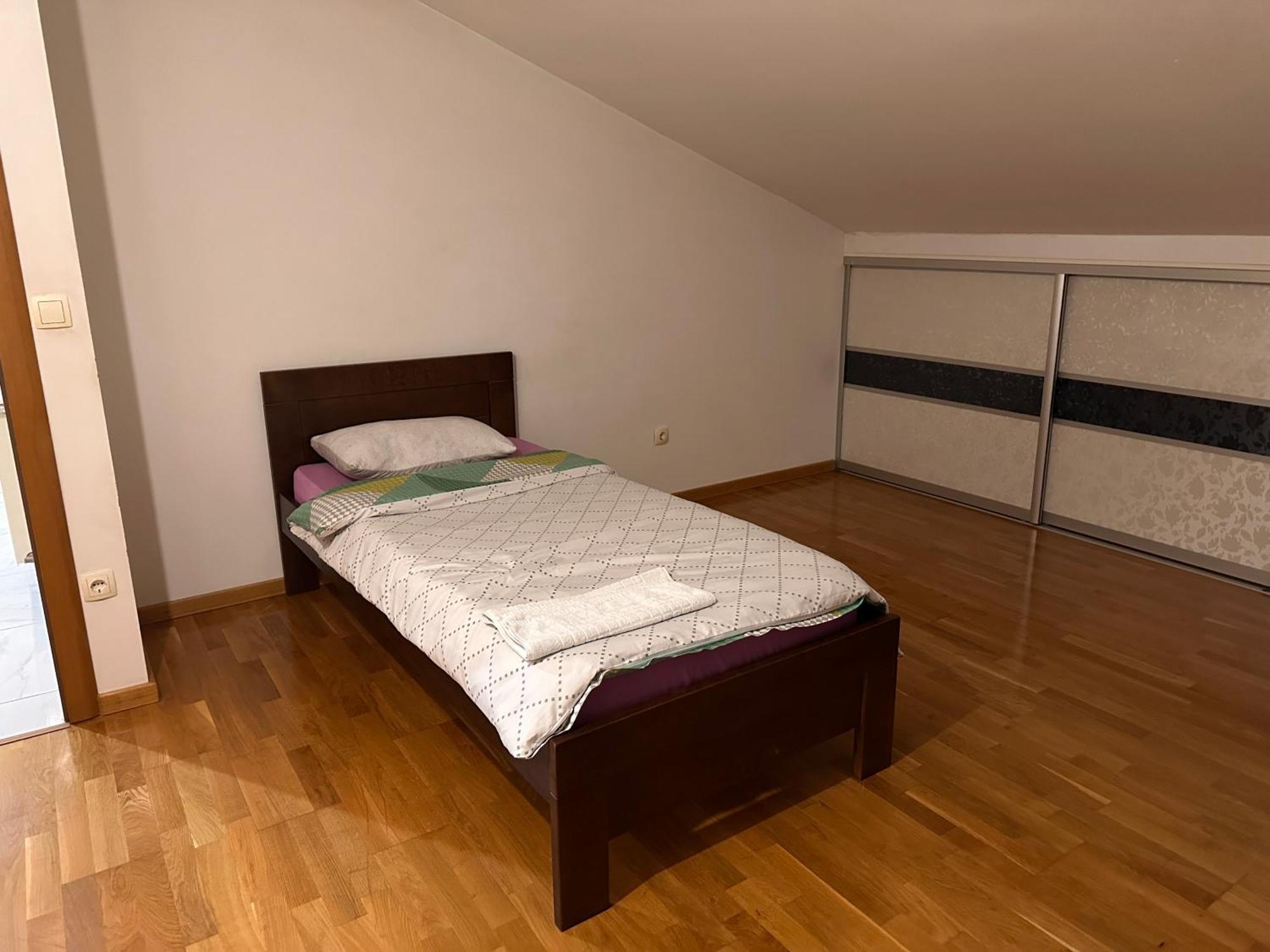 Rooms Near The Airport Saraievo Exterior foto