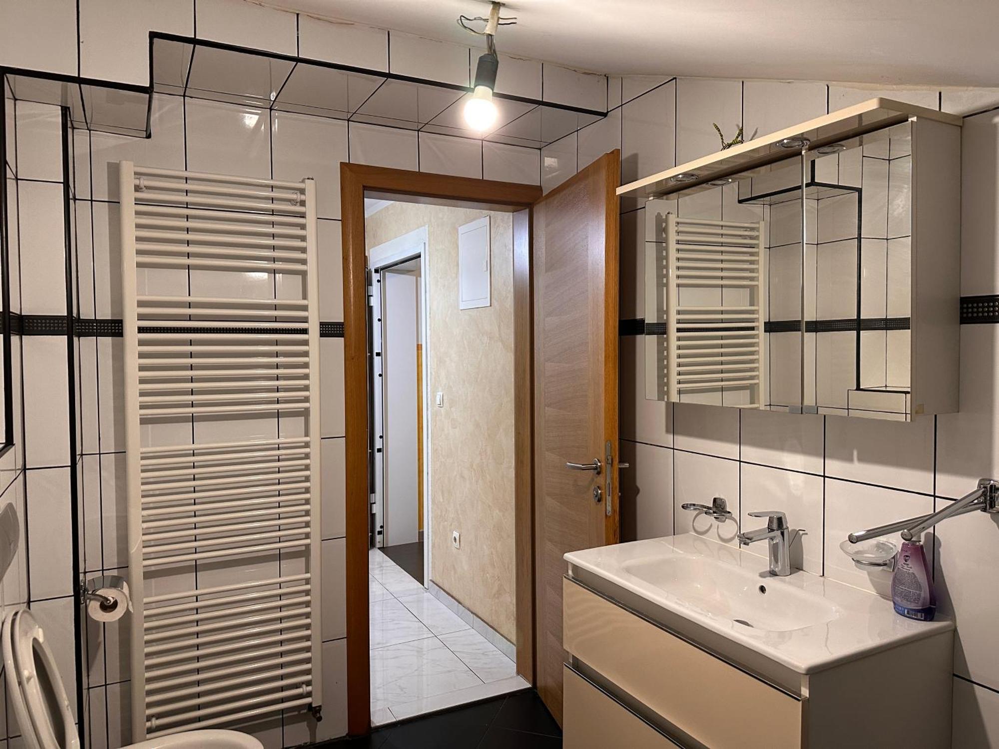 Rooms Near The Airport Saraievo Exterior foto