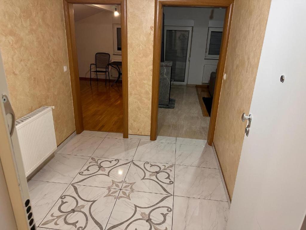 Rooms Near The Airport Saraievo Exterior foto